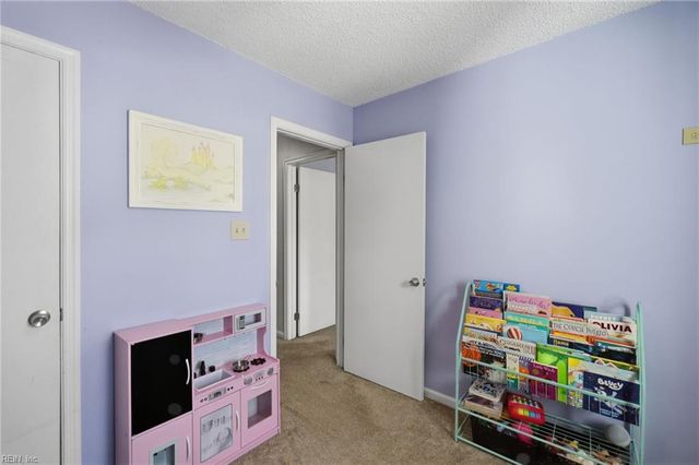 4705 Glencoe LN, Virginia Beach, VA 23464