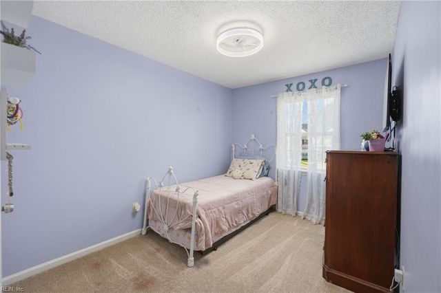 4705 Glencoe LN, Virginia Beach, VA 23464
