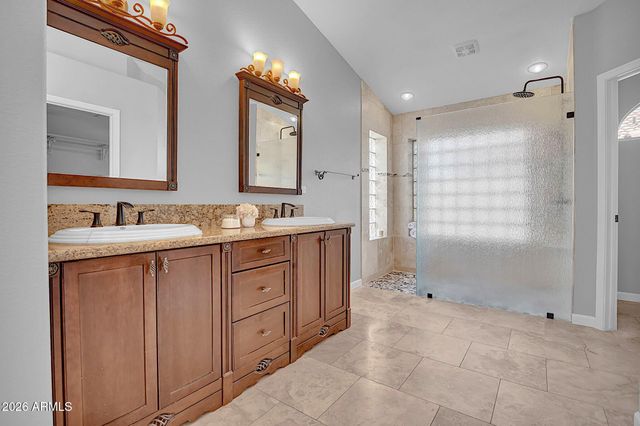 1620 W HACKBERRY Drive, Chandler, AZ 85248