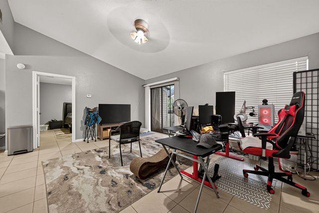9707 Richmond Avenue 118, Houston, TX 77042