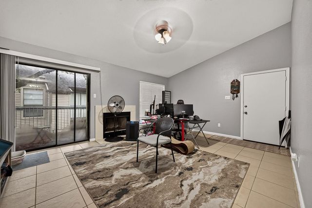 9707 Richmond Avenue 118, Houston, TX 77042