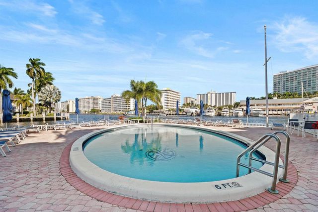 140 NE 28th Avenue 406, Pompano Beach, FL 33062