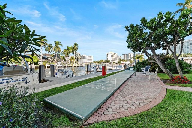 140 NE 28th Avenue 406, Pompano Beach, FL 33062