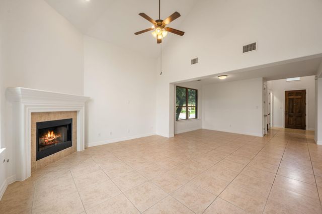 2201 Quarry LOOP, Leander, TX 78641