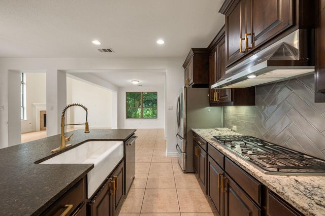 2201 Quarry LOOP, Leander, TX 78641