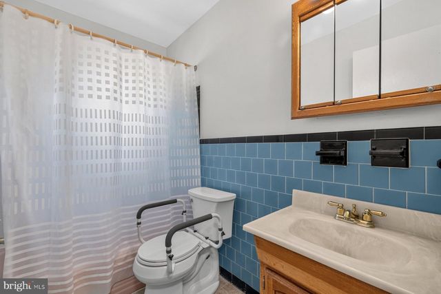 4035 ADAMS DR, Silver Spring, MD 20902