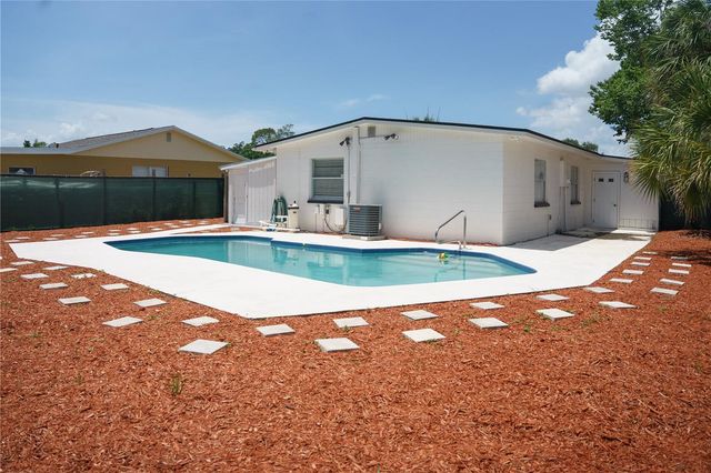 6552 S WEST SHORE CIRCLE, Tampa, FL 33616