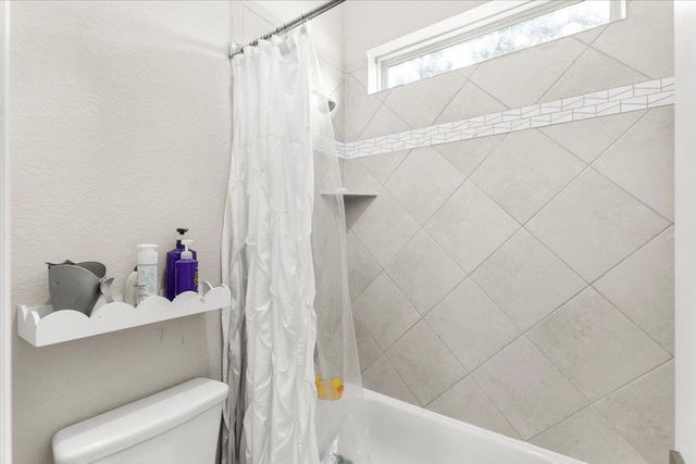 1504 Saddlespur LN, Leander, TX 78641
