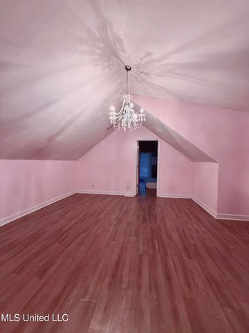 2302 Dogwood Street, Pascagoula, MS 39567