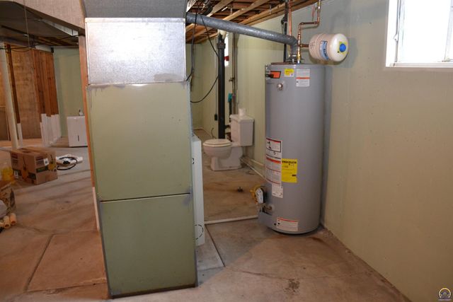 414 Lincoln ST, Osage City, KS 66523