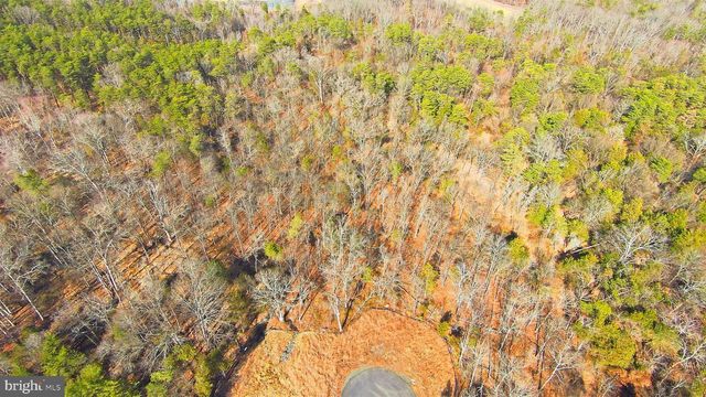 7030 JAY CT, Centreville, VA 20121