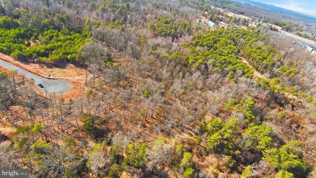 7030 JAY CT, Centreville, VA 20121