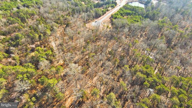 7030 JAY CT, Centreville, VA 20121