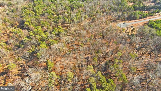 7030 JAY CT, Centreville, VA 20121