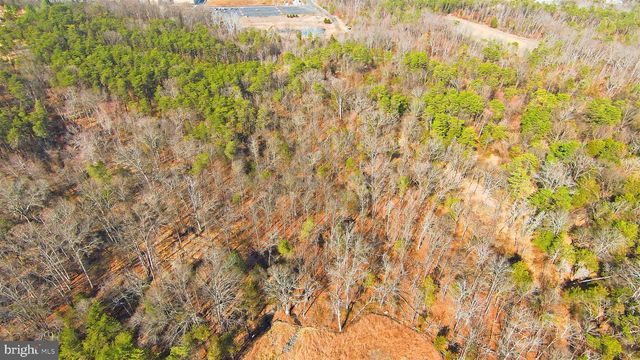 7030 JAY CT, Centreville, VA 20121