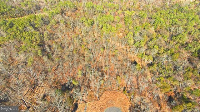 7030 JAY CT, Centreville, VA 20121