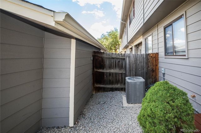 8765 Carr Loop, Arvada, CO 80005