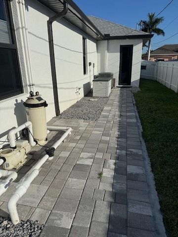 1920 SW 2nd TER, Cape Coral, FL 33991