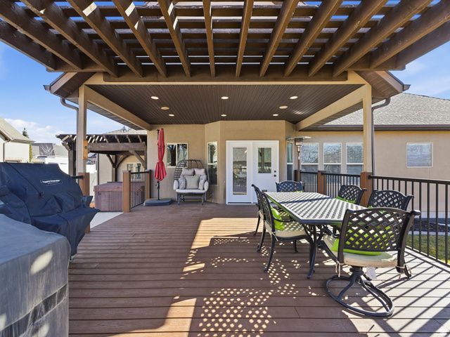 1117 N CEDAR HOLLOW BLVD, Lehi, UT 84043