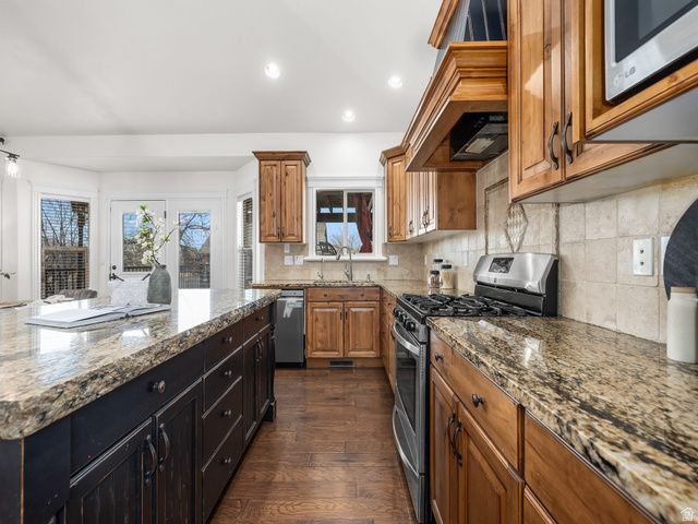 1117 N CEDAR HOLLOW BLVD, Lehi, UT 84043