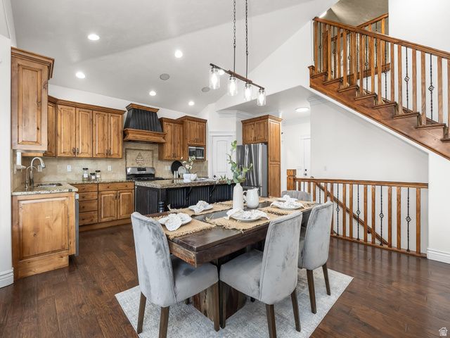 1117 N CEDAR HOLLOW BLVD, Lehi, UT 84043