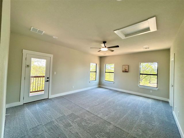 120 Kaelepulu DR, Bastrop, TX 78602