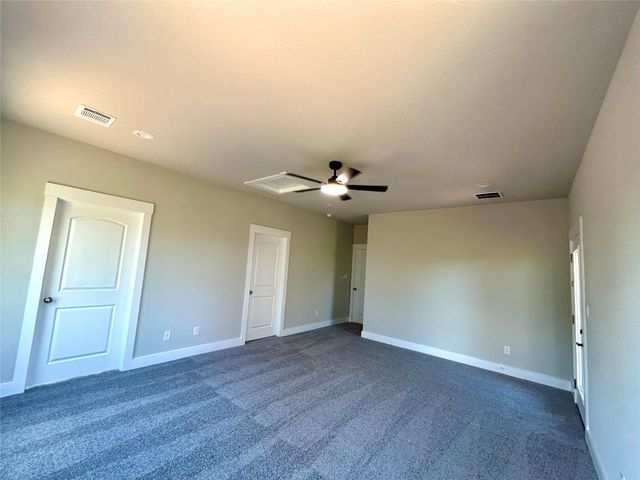 120 Kaelepulu DR, Bastrop, TX 78602