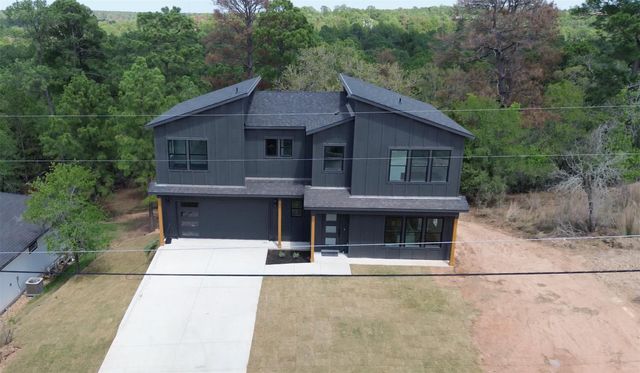 120 Kaelepulu DR, Bastrop, TX 78602