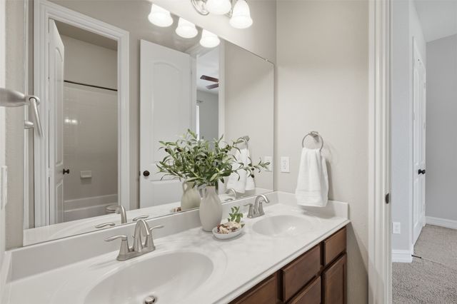5700 Waterford Lane, Mckinney, TX 75071