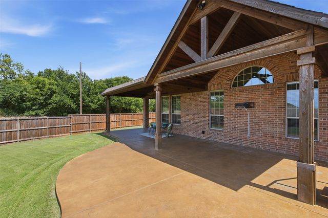 5700 Waterford Lane, Mckinney, TX 75071