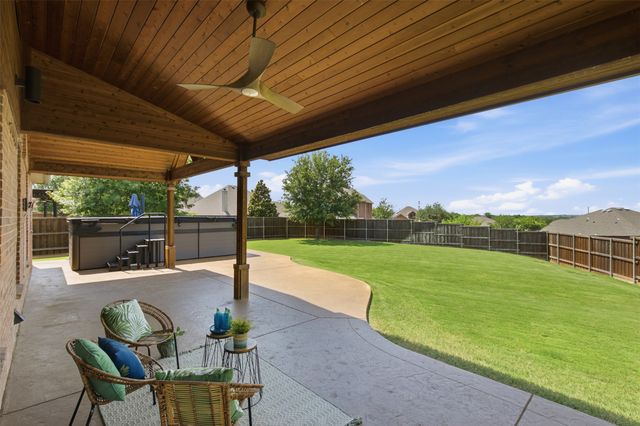 5700 Waterford Lane, Mckinney, TX 75071