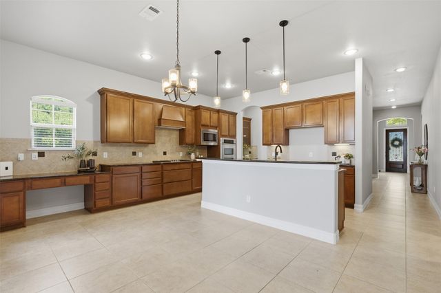 5700 Waterford Lane, Mckinney, TX 75071