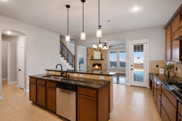 5700 Waterford Lane, Mckinney, TX 75071
