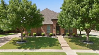 5700 Waterford Lane, Mckinney, TX 75071