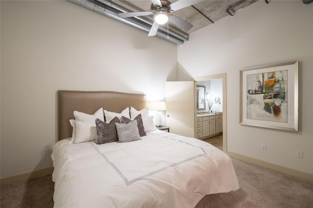 4899 Montrose Boulevard 1806, Houston, TX 77006