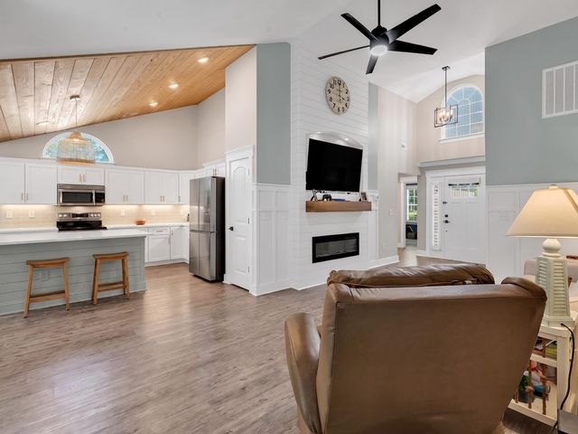 100 Vista Oaks Ct., Murrells Inlet, SC 29576