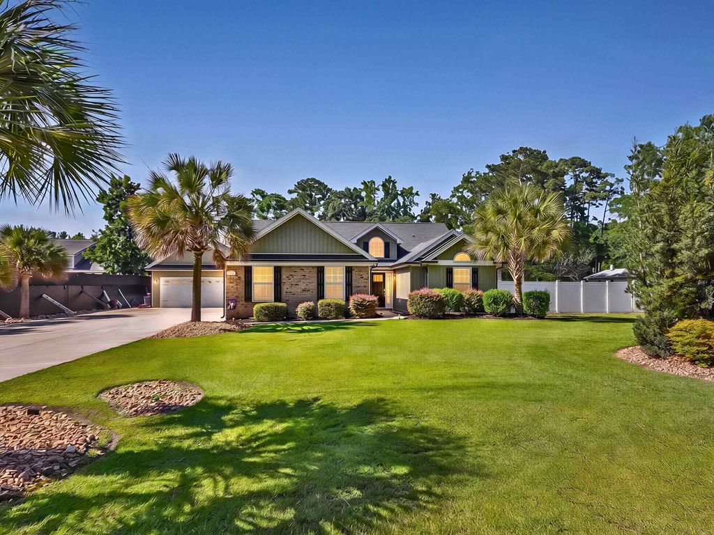 100 Vista Oaks Ct., Murrells Inlet, SC 29576