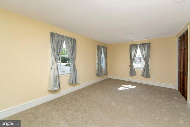 690 MAIN ST, Sewell, NJ 08080
