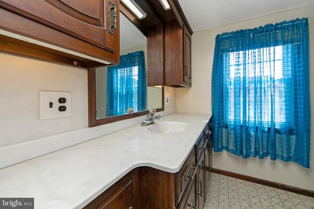 690 MAIN ST, Sewell, NJ 08080
