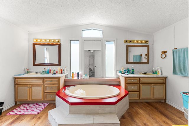 606 S S Pine Hill Street, Pinehurst, TX 77362