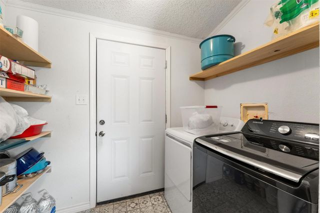 606 S S Pine Hill Street, Pinehurst, TX 77362