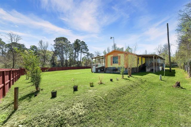 606 S S Pine Hill Street, Pinehurst, TX 77362