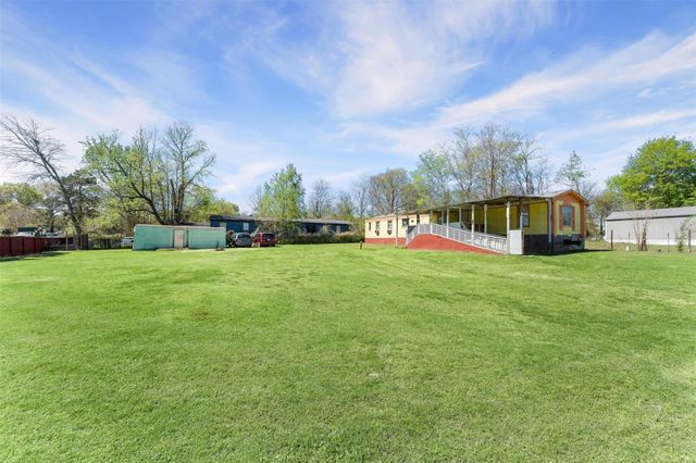 606 S S Pine Hill Street, Pinehurst, TX 77362