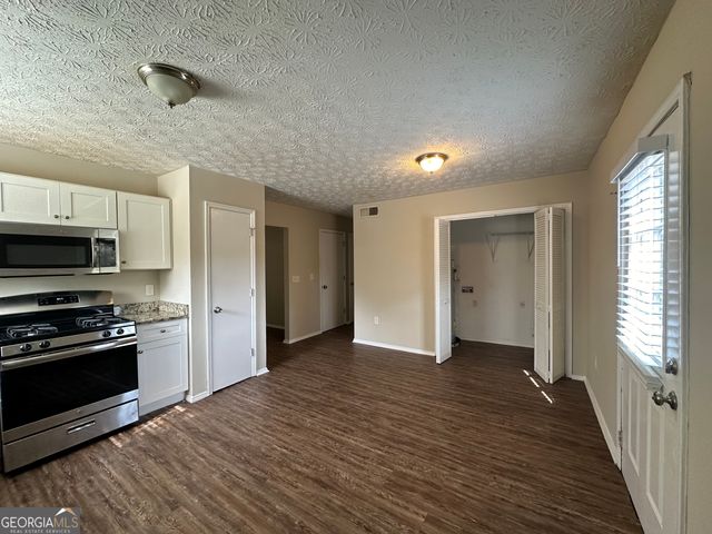 2755 Knollberry Lane, Decatur, GA 30034