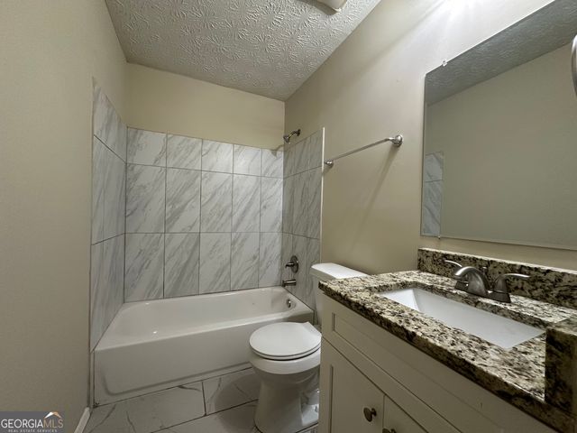 2755 Knollberry Lane, Decatur, GA 30034