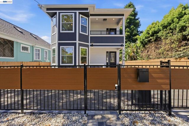 1026 54Th St, Oakland, CA 94608