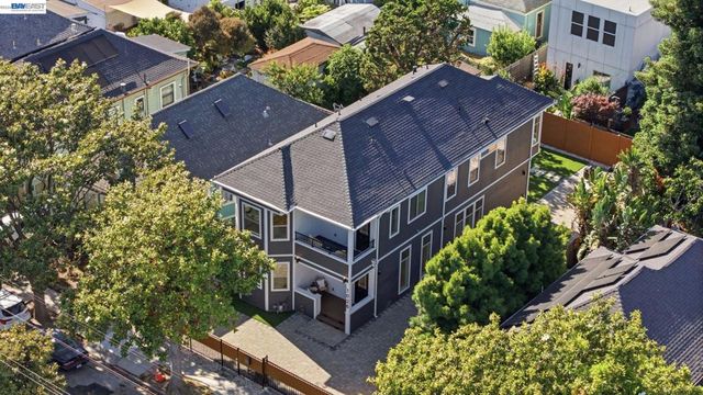 1026 54Th St, Oakland, CA 94608