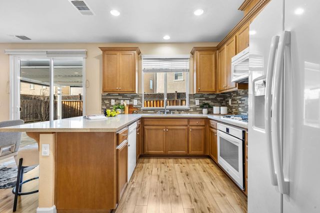 41 Caspian Way, Gilroy, CA 95020