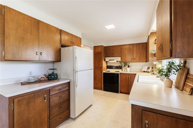 19 Berna Lane, Chili, NY 14624