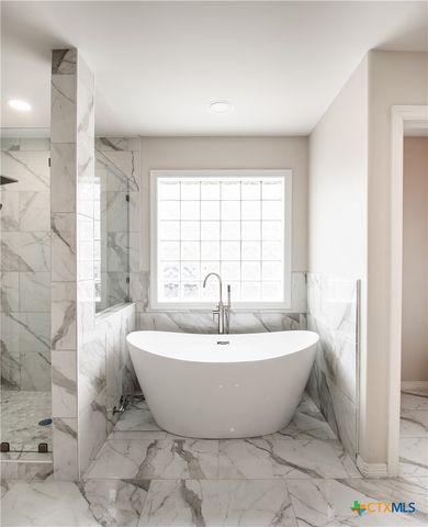 202 Ridge View, Victoria, TX 77904